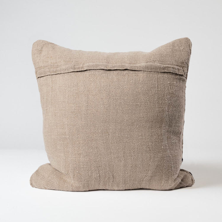 Retreat Cushion - Natural/Ivory/Black