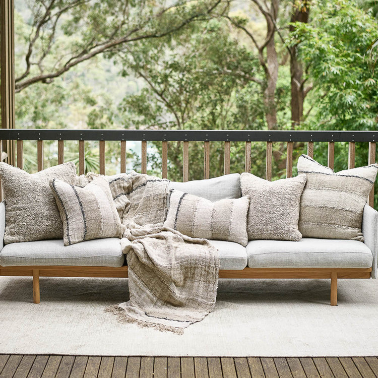 Retreat Cushion - Natural/Ivory/Black