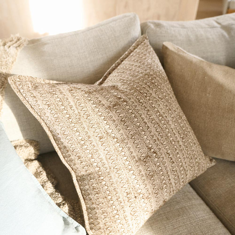 Lowan Cushion - Natural/Chocolate