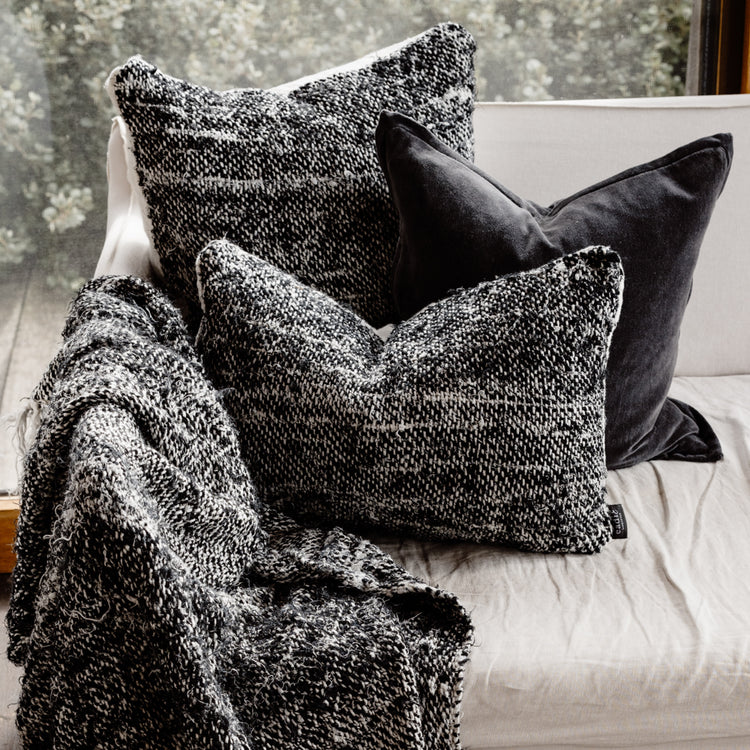 Wabi Cushion - Black