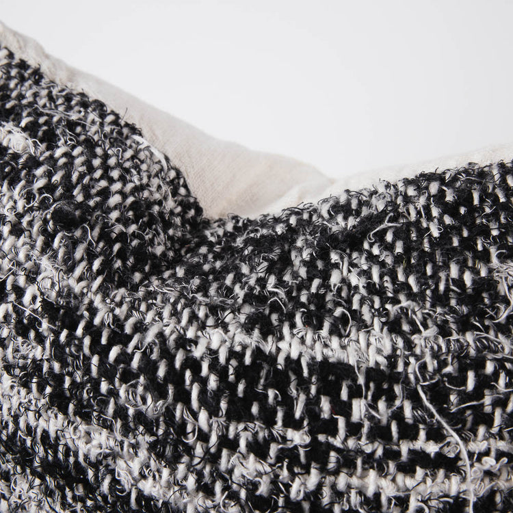 Wabi Cushion - Black