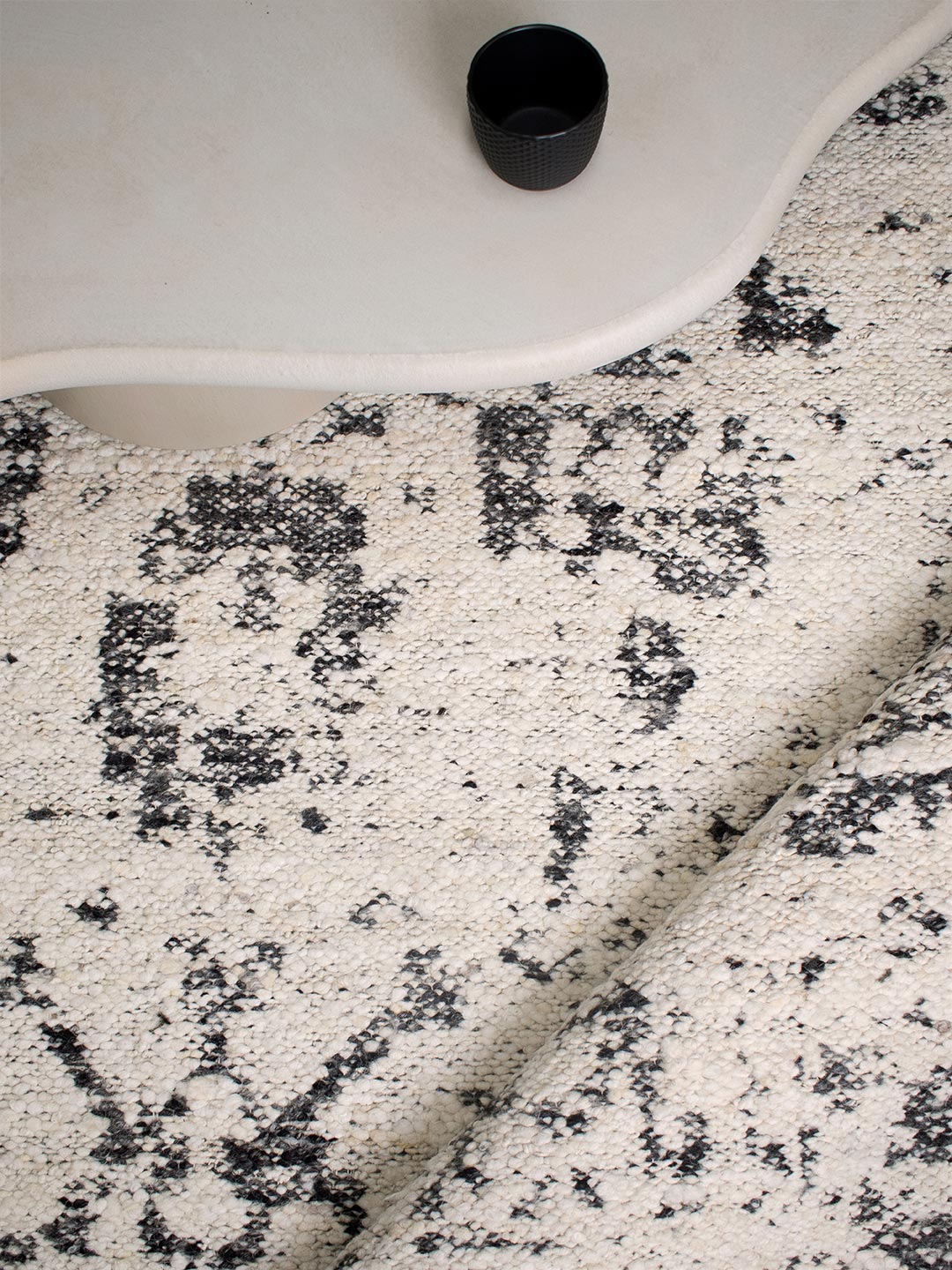 Kasbah Wool Rug - White / Black