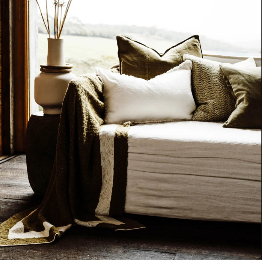 Zen Throw - Olive/White