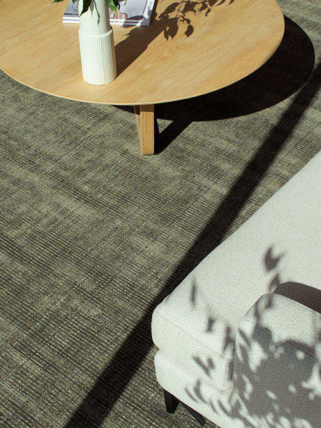 Garcia Wool & Artsilk Rug - Olive