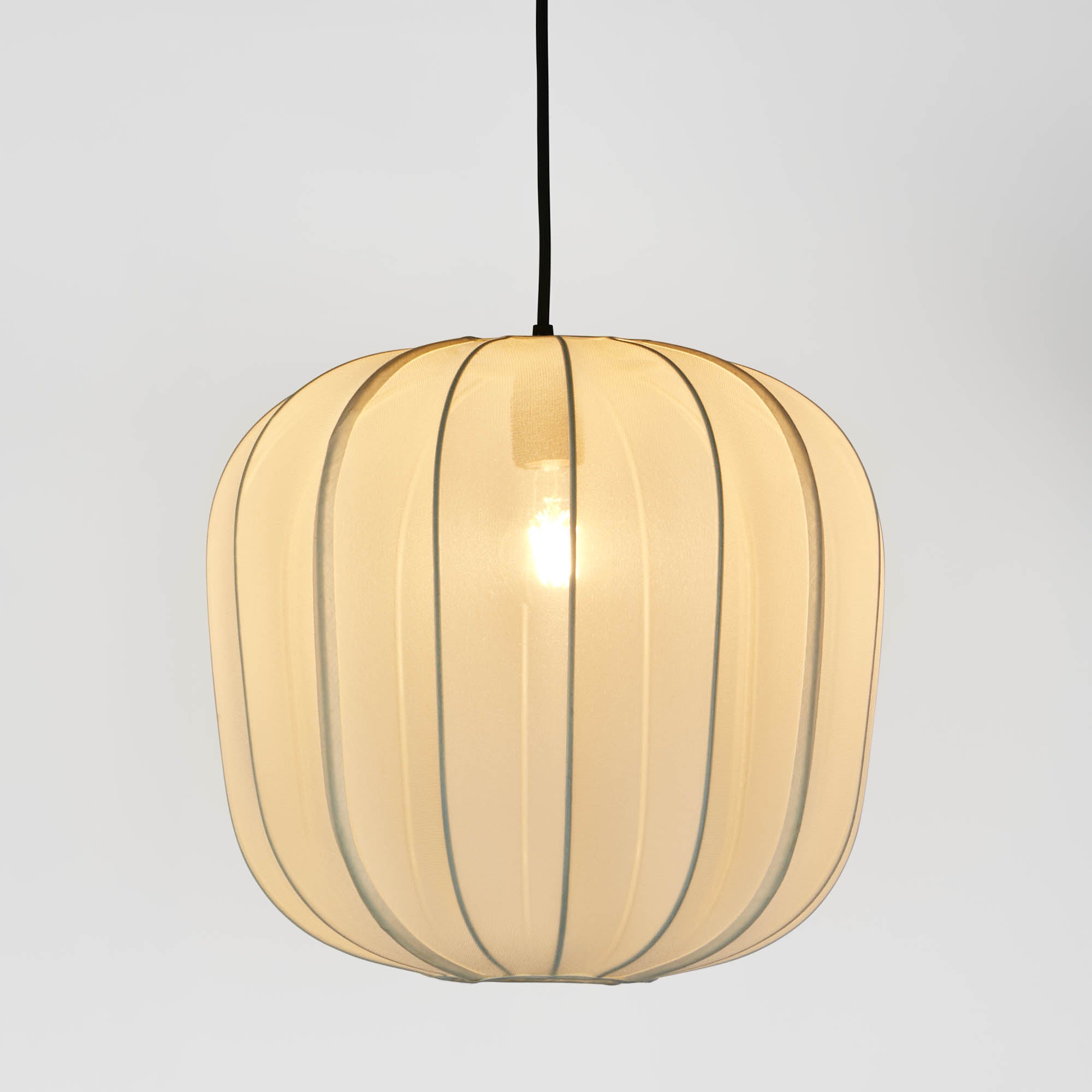 Pumpkin Ceiling Pendant Medium - Ivory