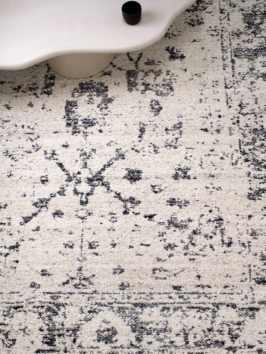 Kasbah Wool Rug - White / Black