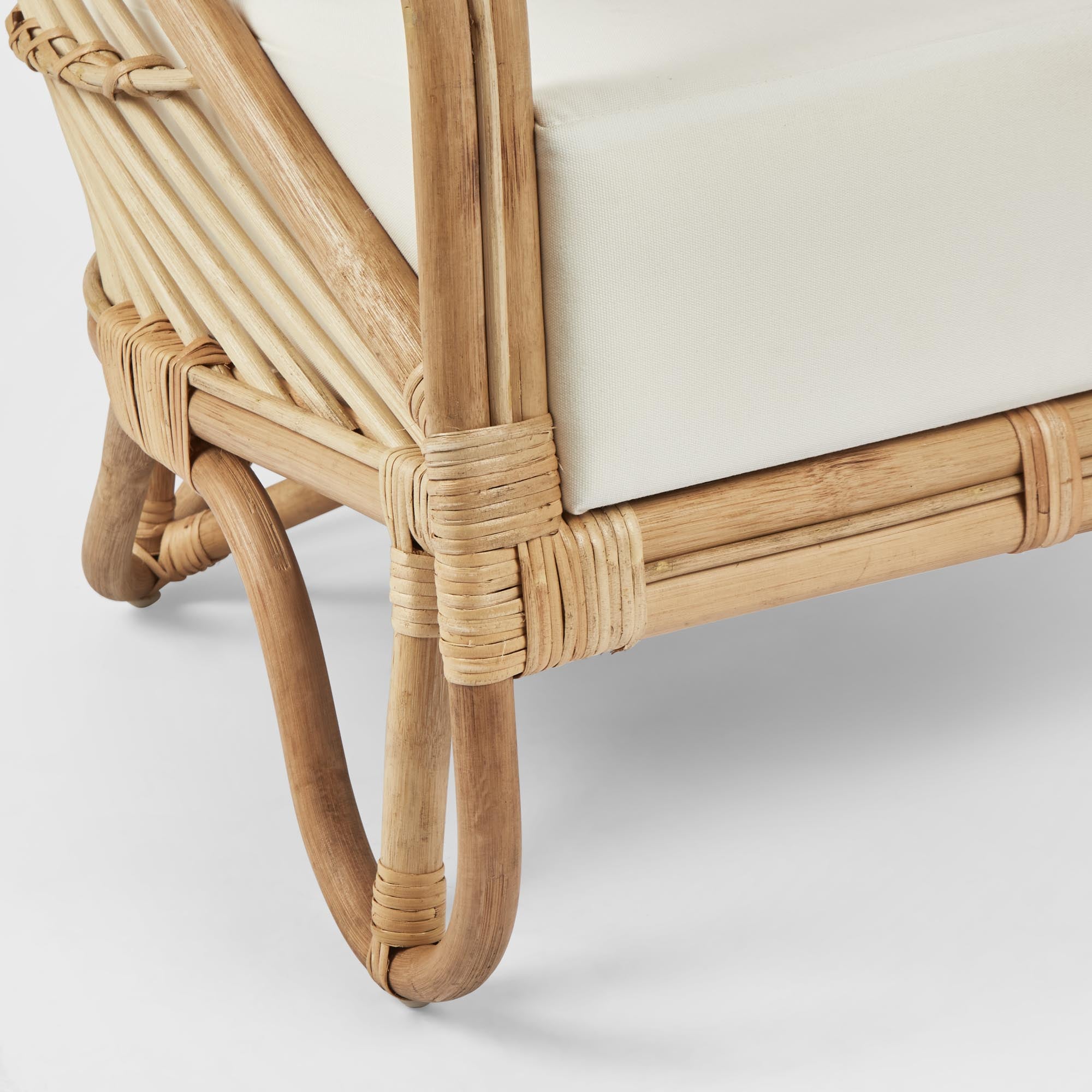 Alexis Armchair - Natural & White