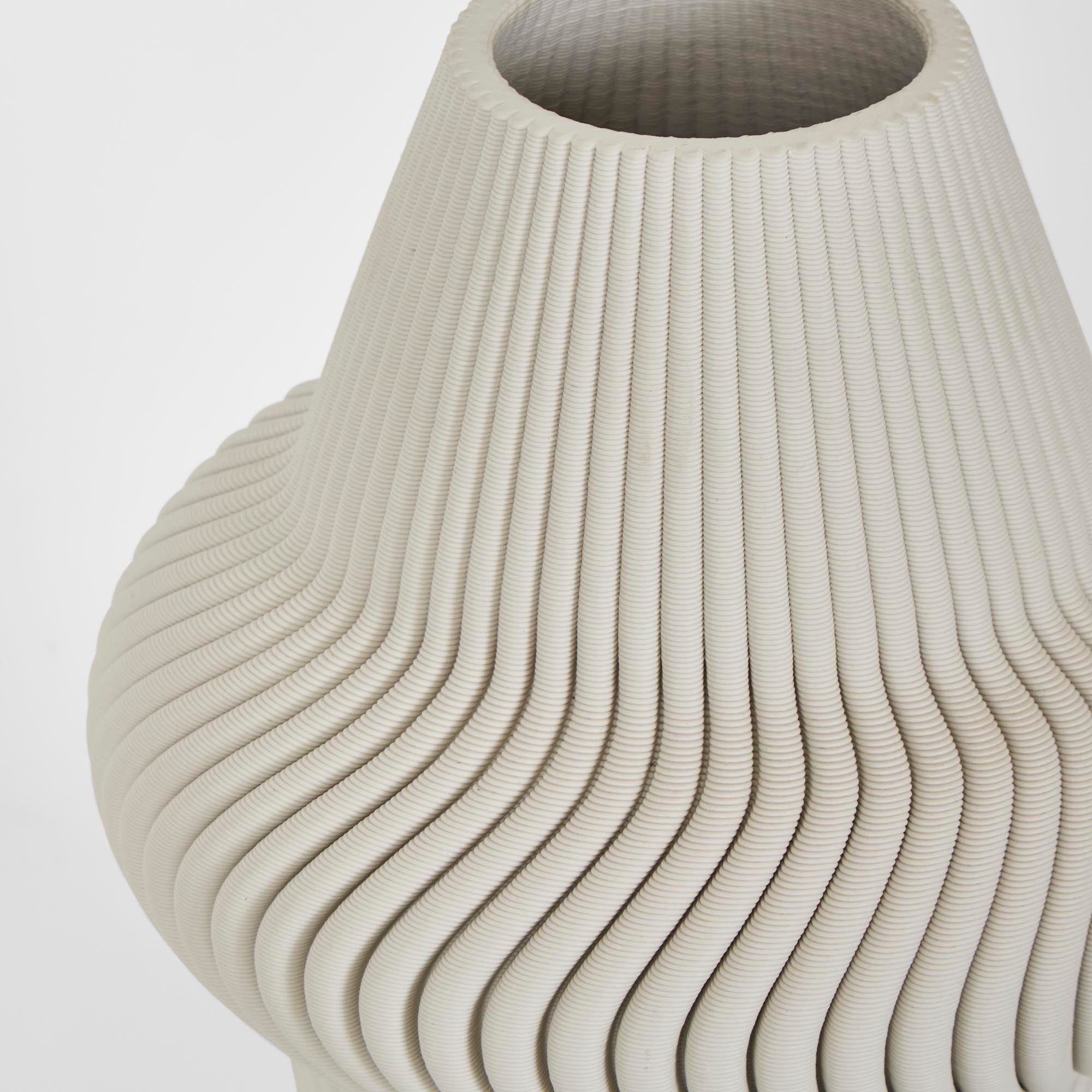 Helix 3D Vase Large - White