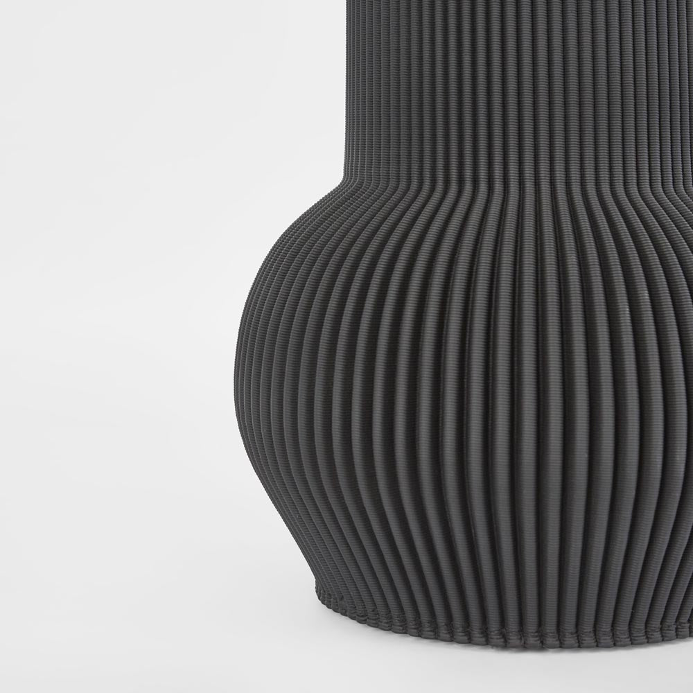 Hend 3D Vase Small - Black