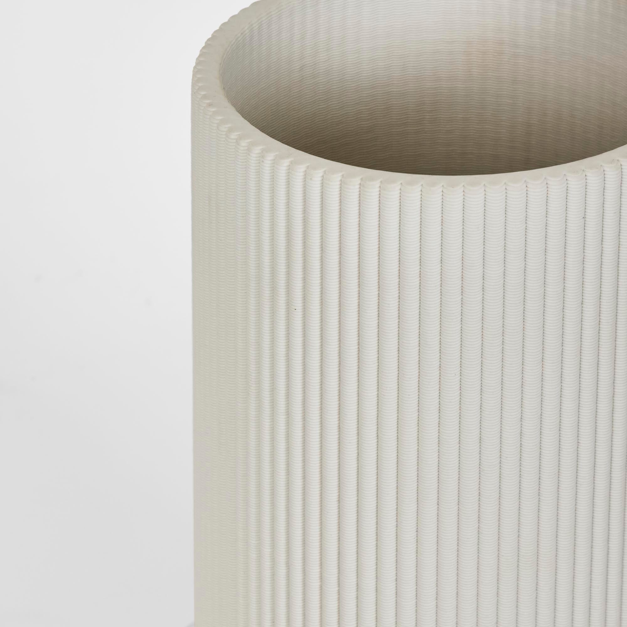 Hend 3D Vase Small - White