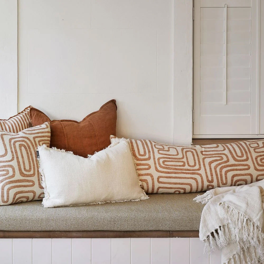 Wander Long Lumbar - White/Nutmeg