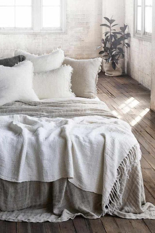 Bedouin Oversized Linen Throw - Ivory