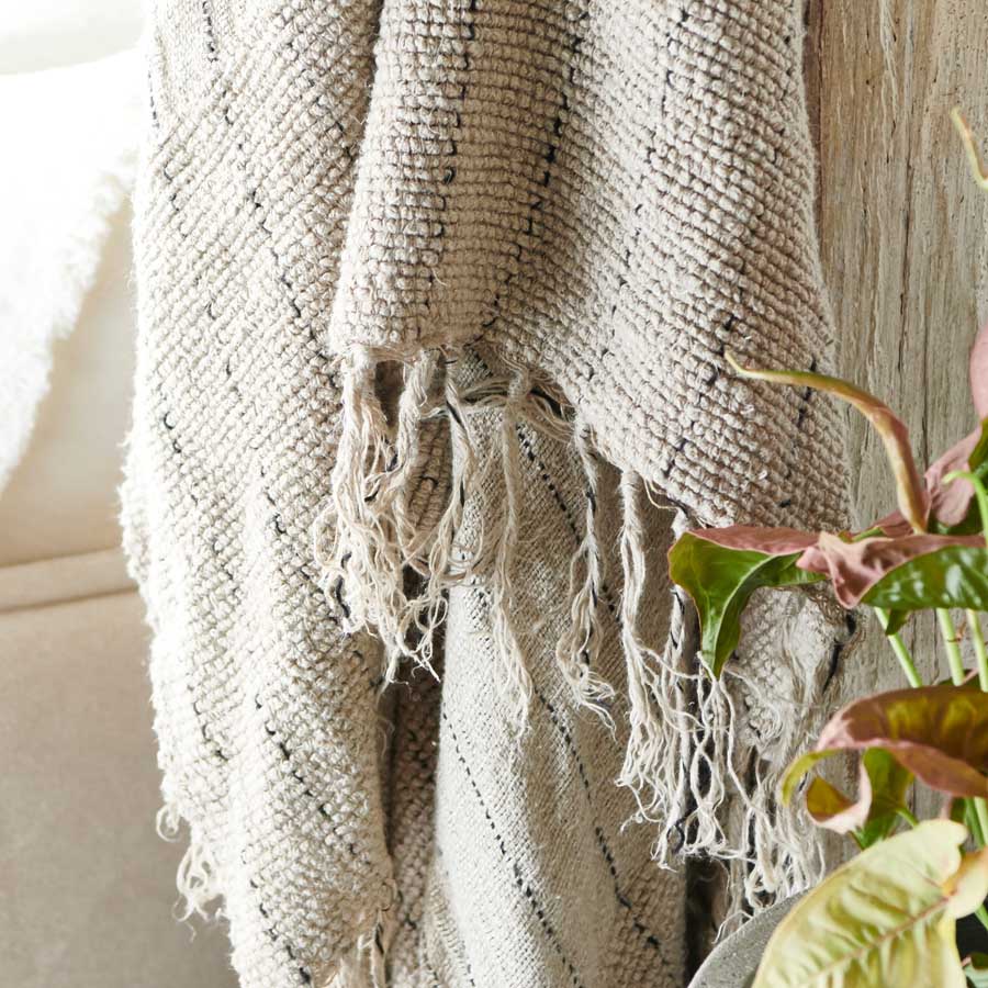 Mayla Linen Throw