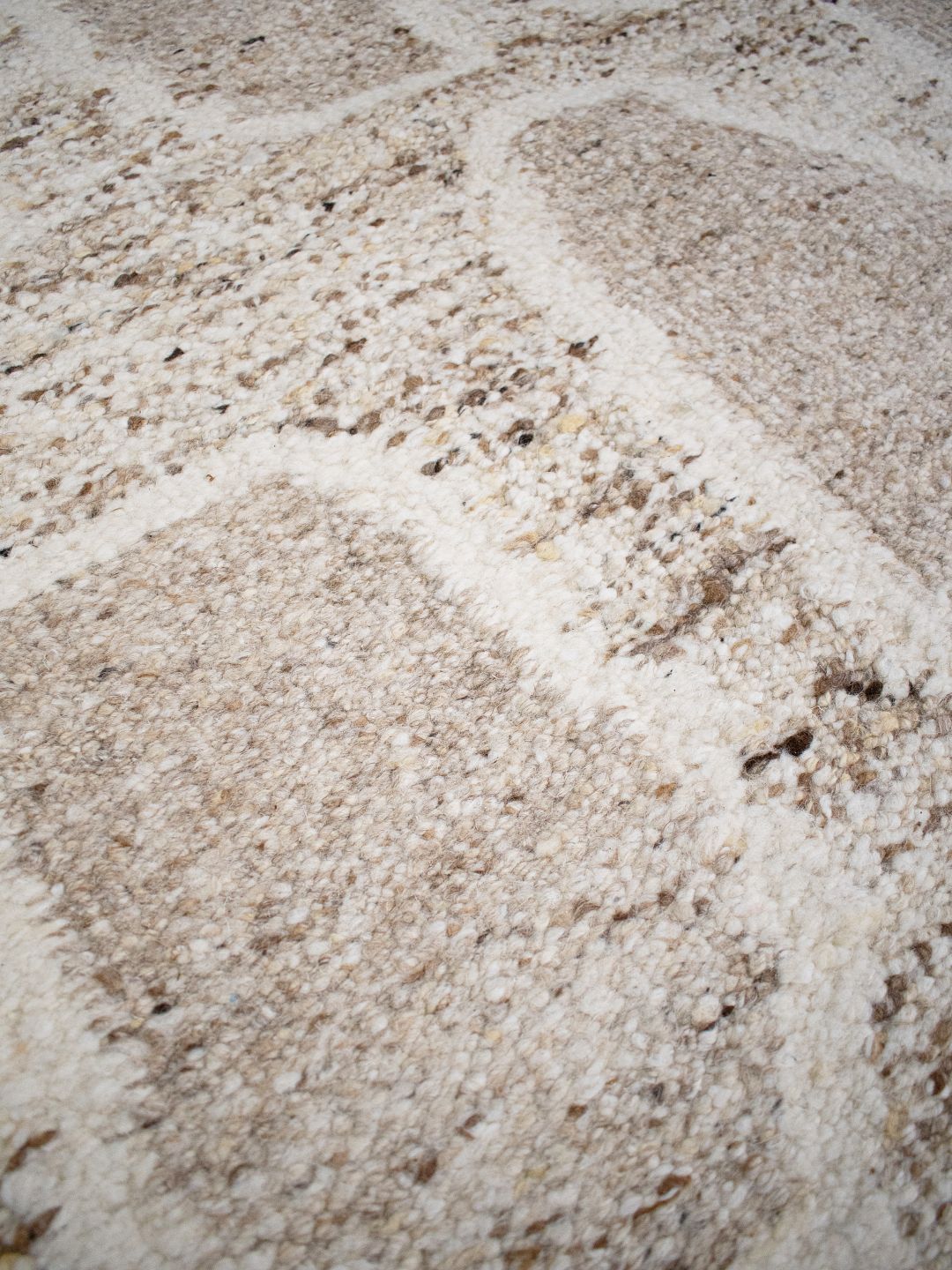 Heras Wool Rug - Sand
