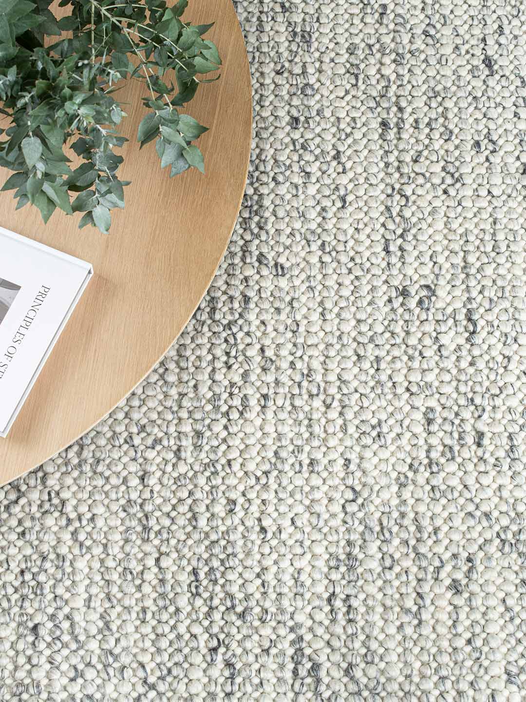 Magic Wool Rug - Ice